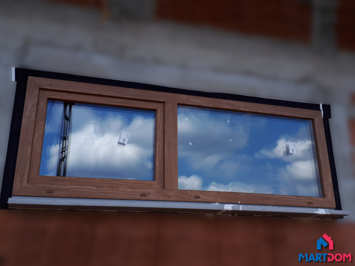 Okno PCV z ciepłym parapetem i taśmami montaż szczelny okno 3-szybowe Veka AdamS okucia Siegenia Montaż MartDom okno od zewnątrz