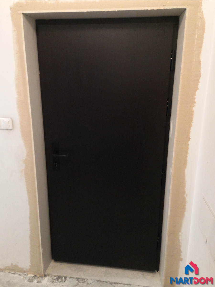 Drzwi drewniane Cal Kverko Termo Heban wymiana obróbka drzwi od środka montaż martdom